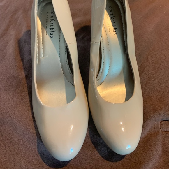 Women’s Heels. Comfort Plus. 10W